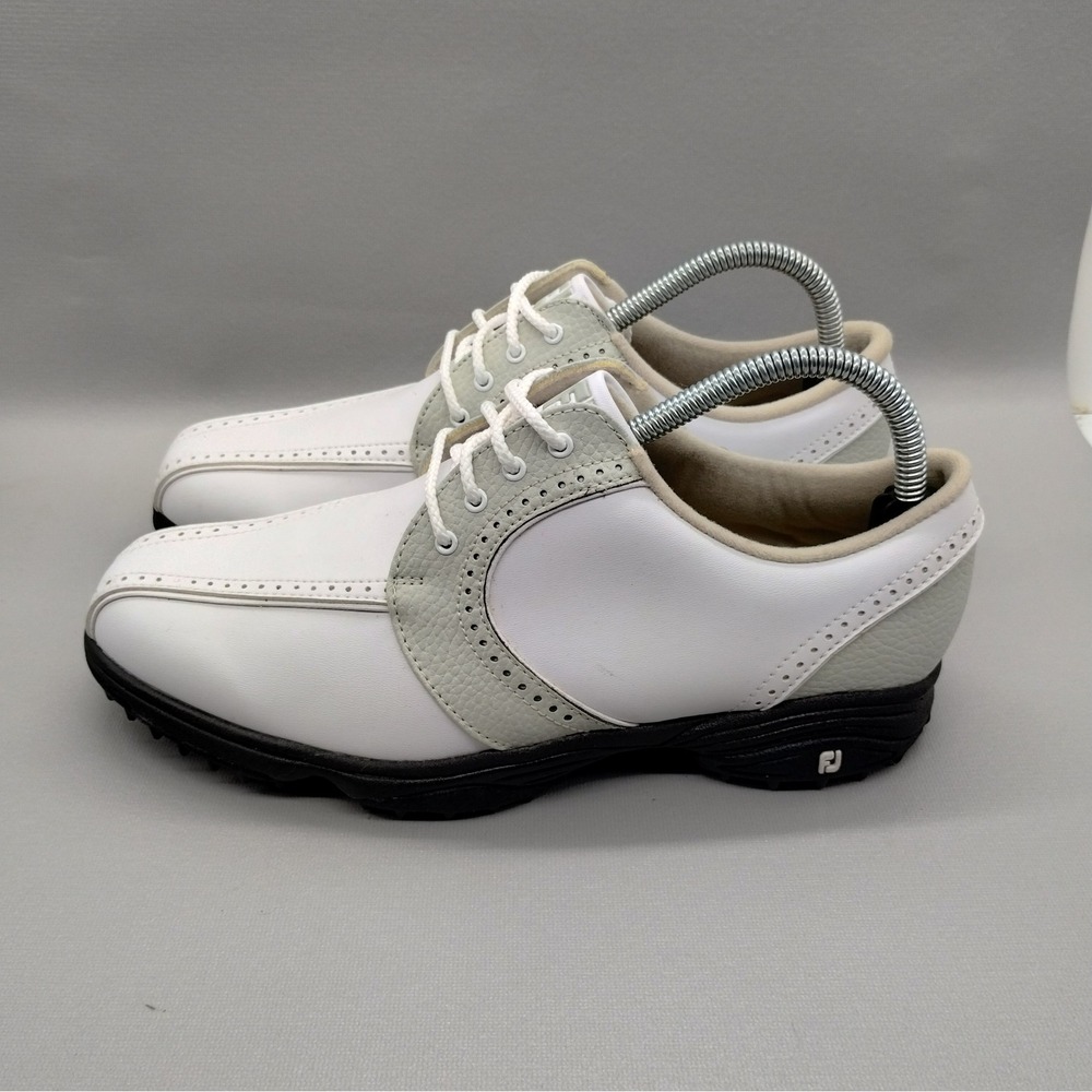 FootJoy GreenJoys Womens White Grey Saddle Golf Shoes 48357 Size 9 M Outdoors